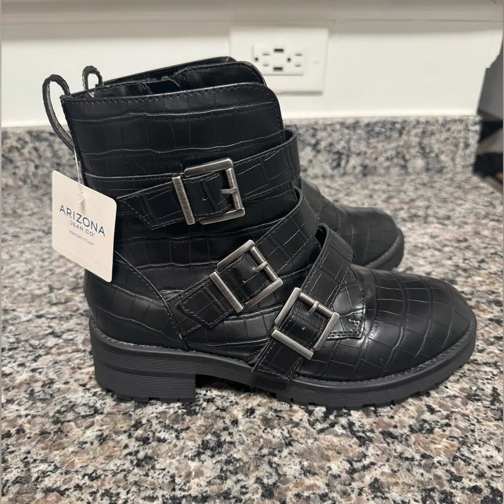 Arizona Jean Co. Croc Buckle Booties - Picture 3 of 6